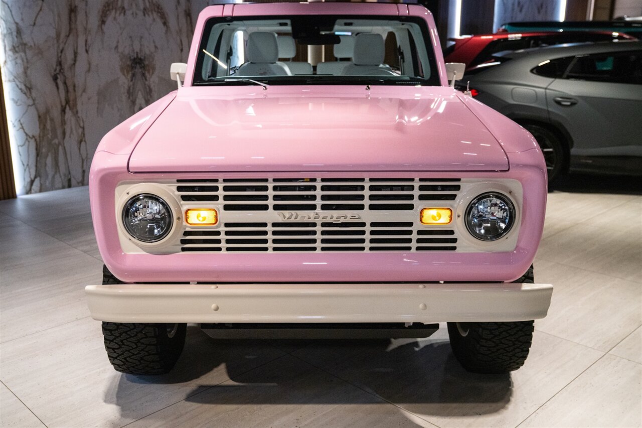 2023 Ford Bronco   - Photo 43 - Beverly Hills, CA 90212