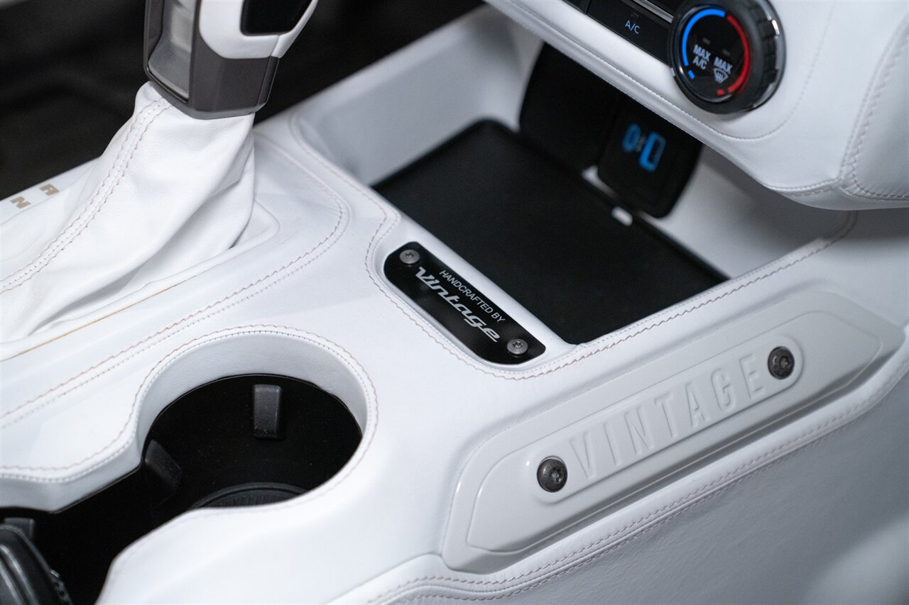 2023 Ford Bronco   - Photo 17 - Beverly Hills, CA 90212