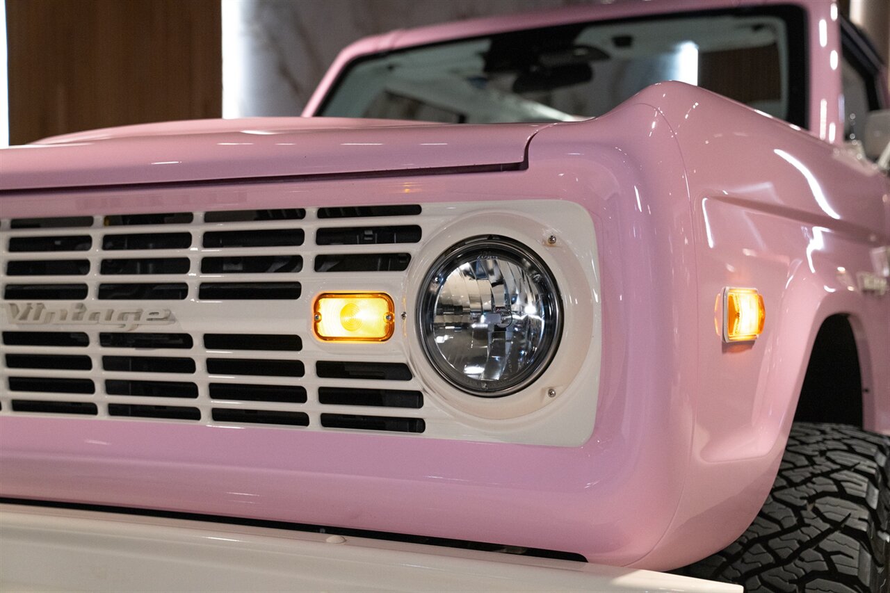 2023 Ford Bronco   - Photo 37 - Beverly Hills, CA 90212