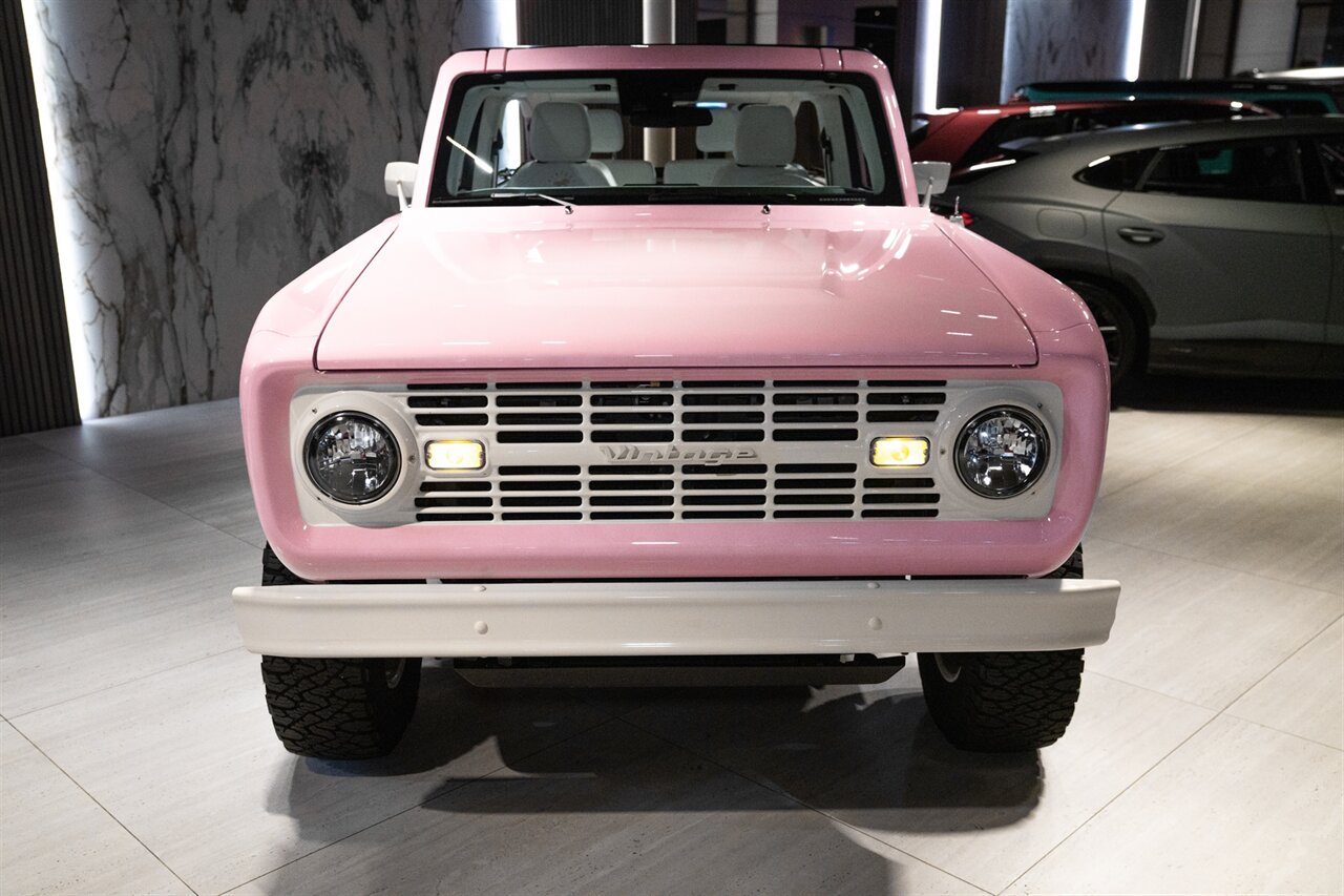 2023 Ford Bronco   - Photo 36 - Beverly Hills, CA 90212