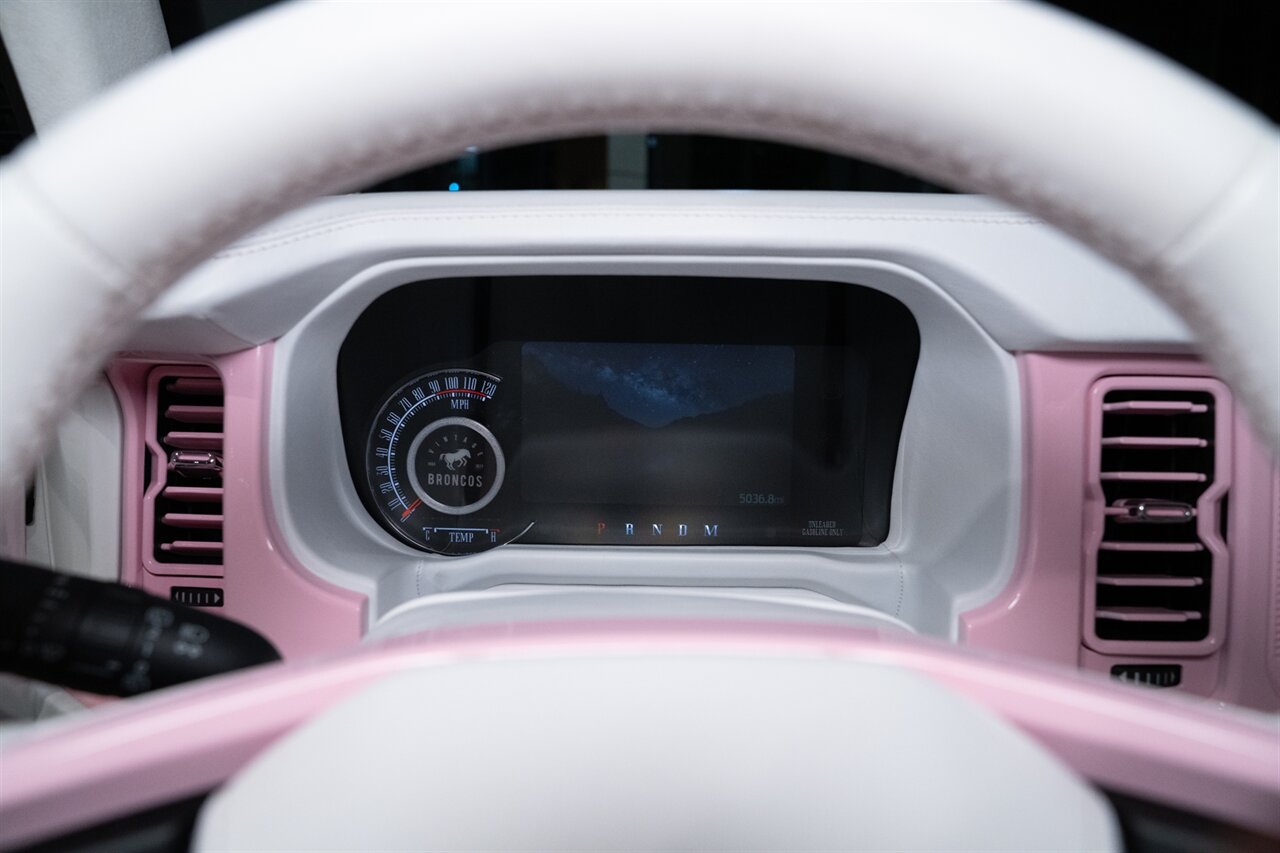 2023 Ford Bronco   - Photo 27 - Beverly Hills, CA 90212