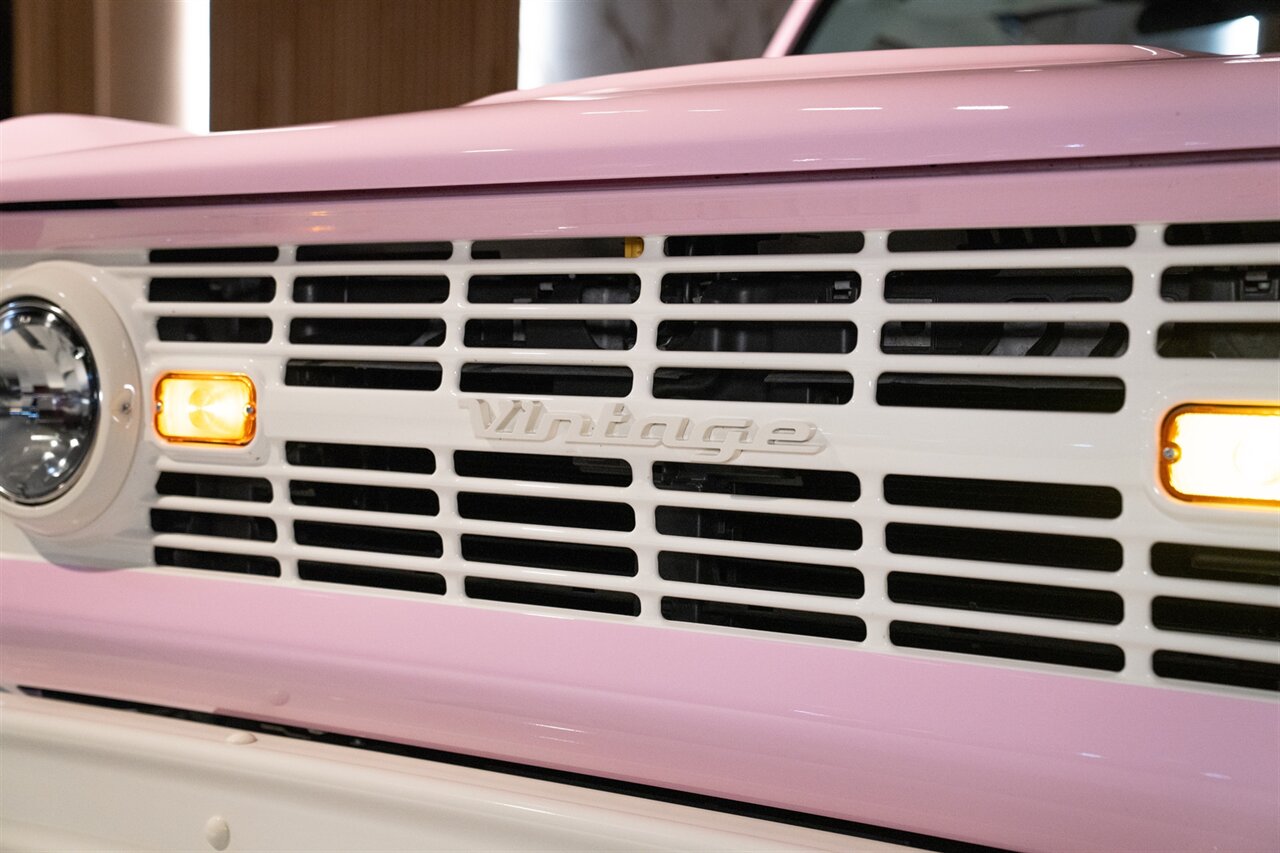 2023 Ford Bronco   - Photo 38 - Beverly Hills, CA 90212