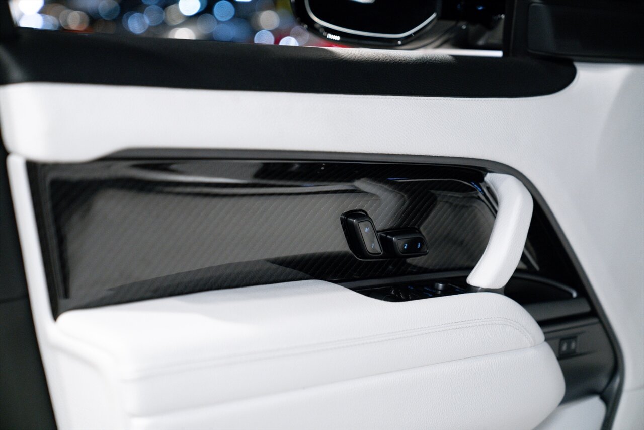 2025 Land Rover Range Rover P615 SV LWB Brabus 700 - Photo 17 - Beverly Hills, CA 90212