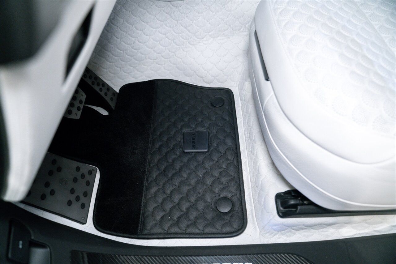 2025 Land Rover Range Rover P615 SV LWB Brabus 700 - Photo 20 - Beverly Hills, CA 90212