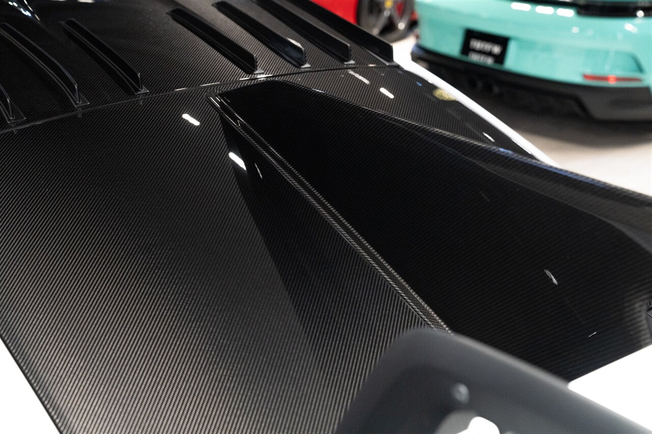 2025 Porsche 911 GT3 RS Manthey   - Photo 38 - Beverly Hills, CA 90212