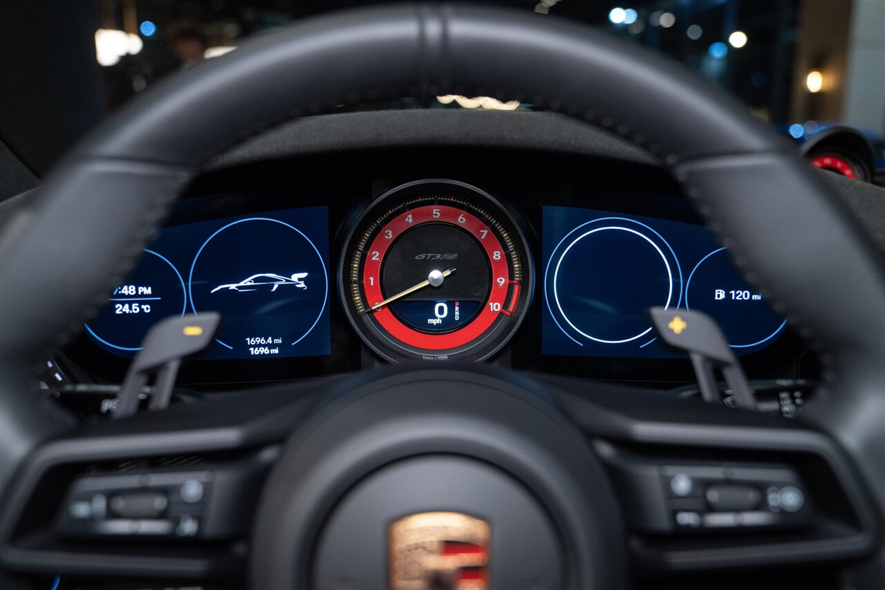 2025 Porsche 911 GT3 RS Manthey   - Photo 16 - Beverly Hills, CA 90212