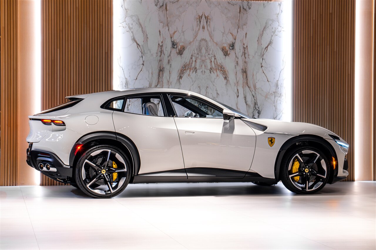 2026 Ferrari Purosangue   - Photo 4 - Beverly Hills, CA 90212