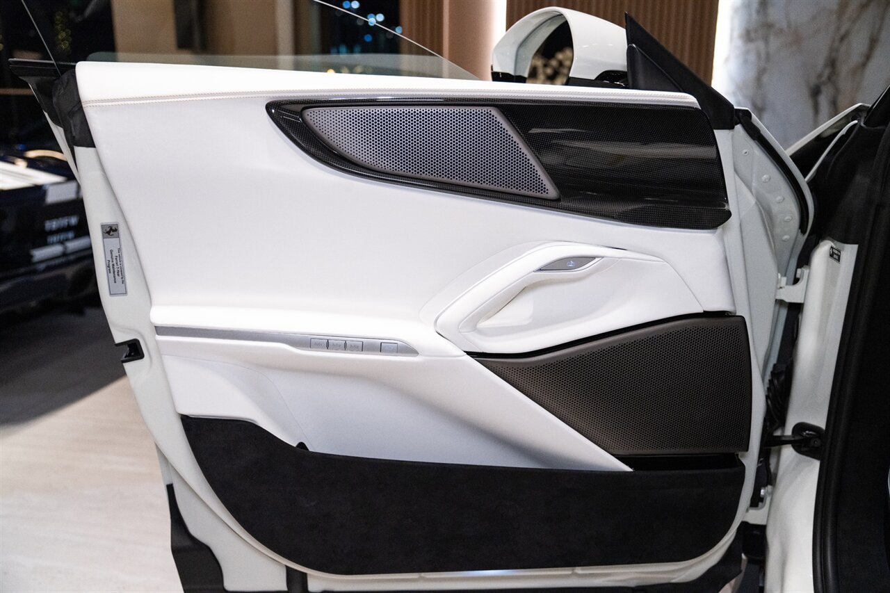 2026 Ferrari Purosangue   - Photo 12 - Beverly Hills, CA 90212