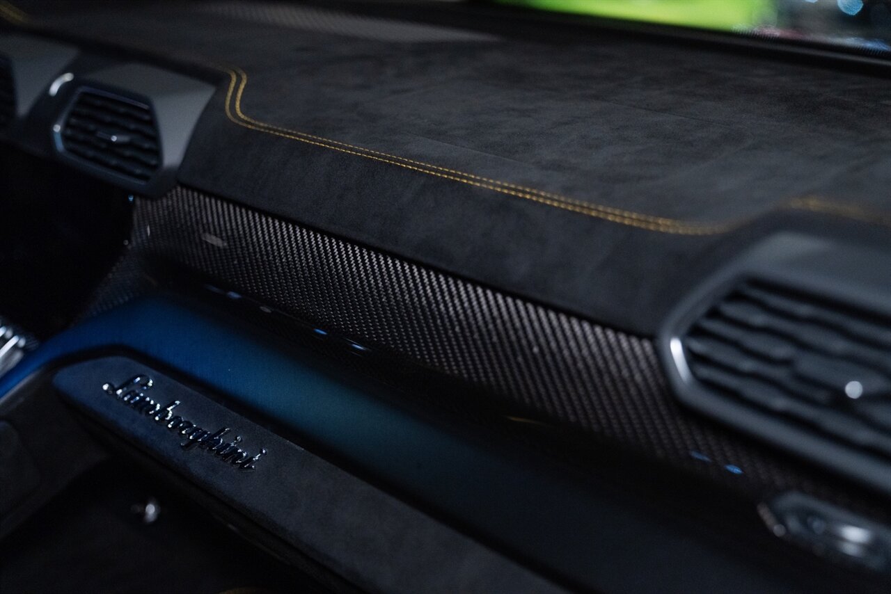 2024 Lamborghini Urus Performante - Photo 22 - Beverly Hills, CA 90212