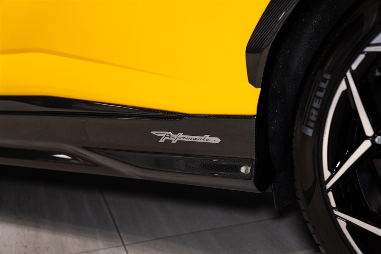 2024 Lamborghini Urus Performante - Photo 15 - Beverly Hills, CA 90212