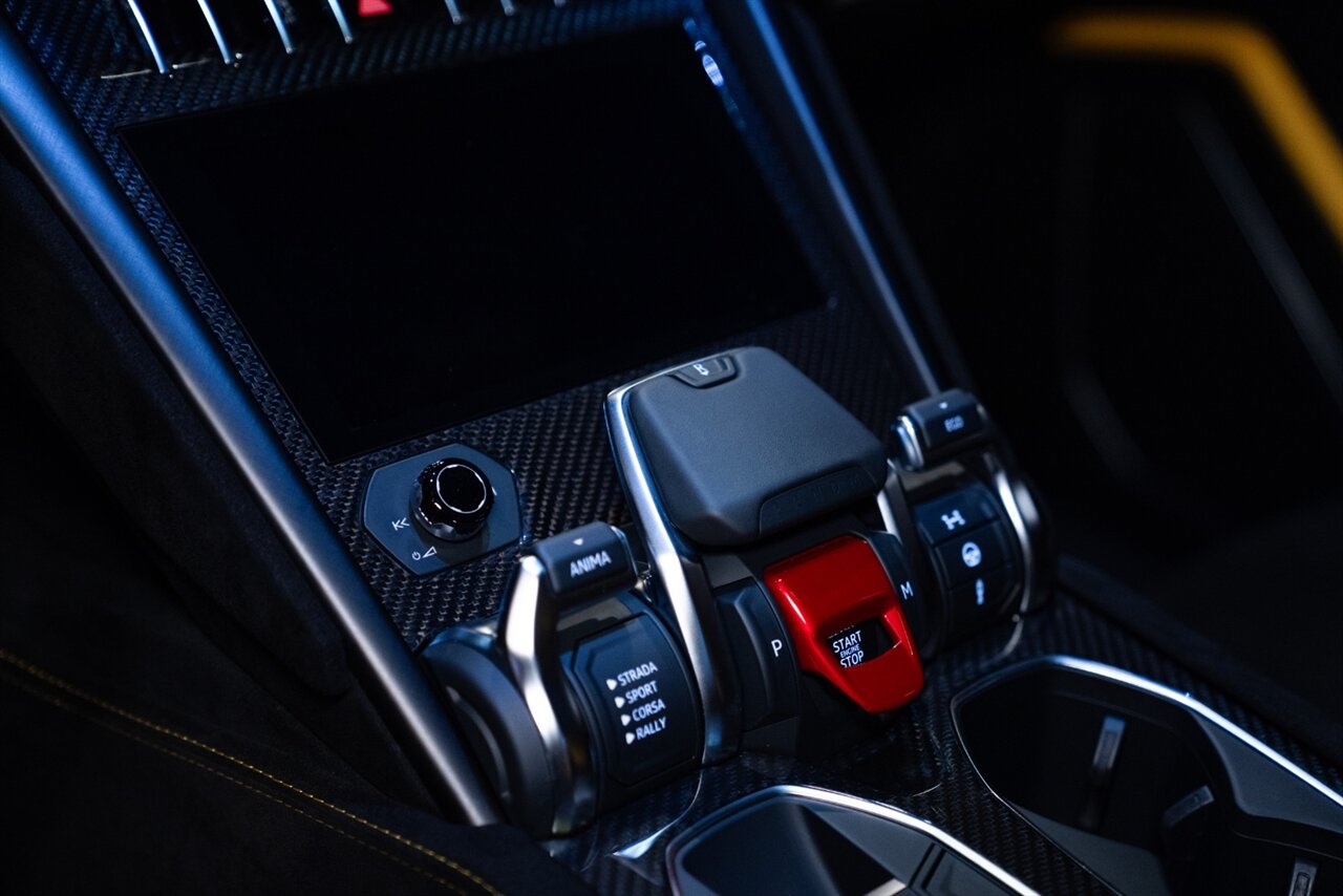 2024 Lamborghini Urus Performante - Photo 32 - Beverly Hills, CA 90212