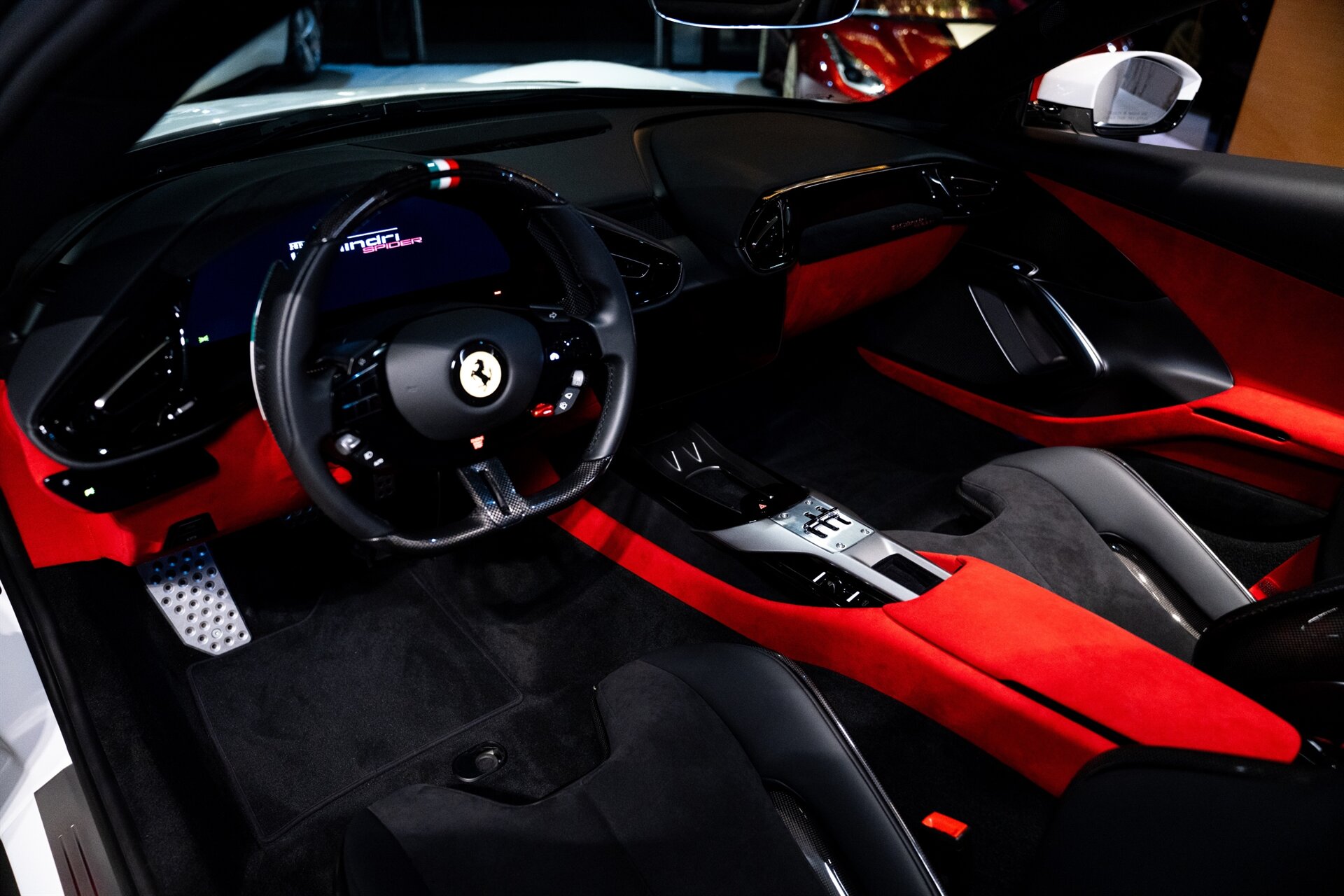 2026 Ferrari 12Cilindri Spider - Photo 9