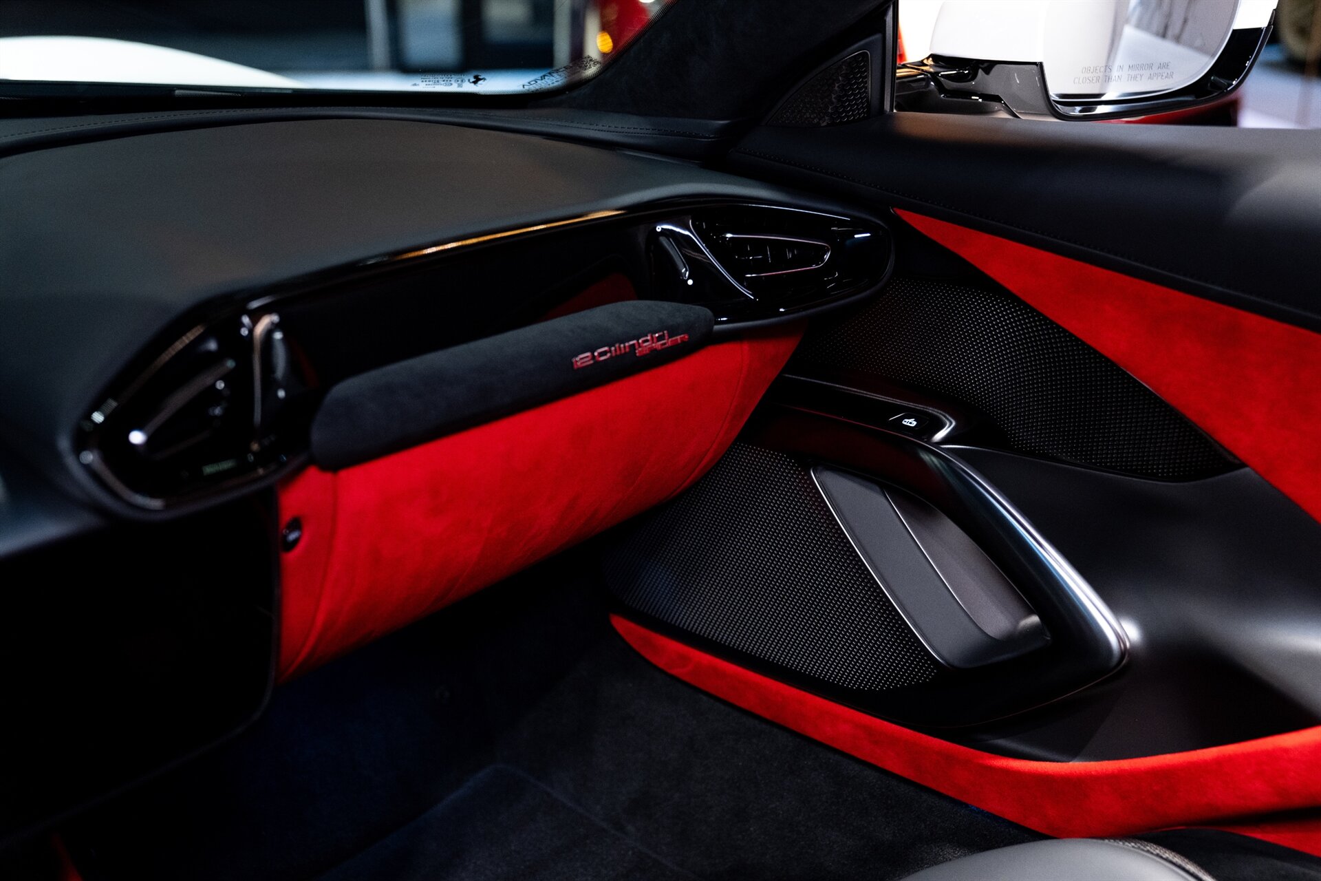 2026 Ferrari 12Cilindri Spider - Photo 32