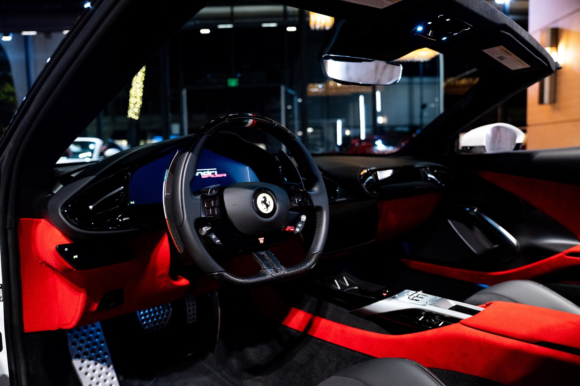 2026 Ferrari 12Cilindri Spider - Photo 8
