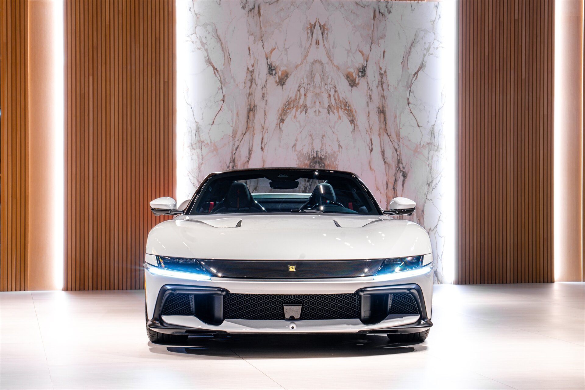 2026 Ferrari 12Cilindri Spider - Photo 3