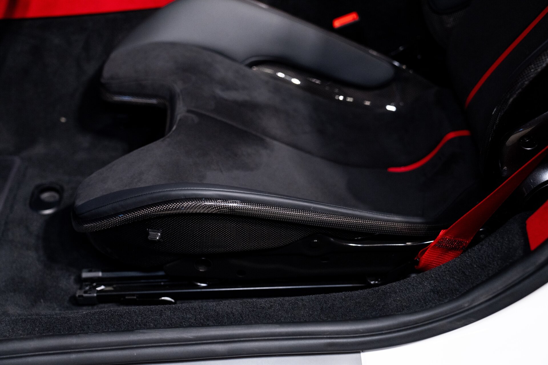 2026 Ferrari 12Cilindri Spider - Photo 30