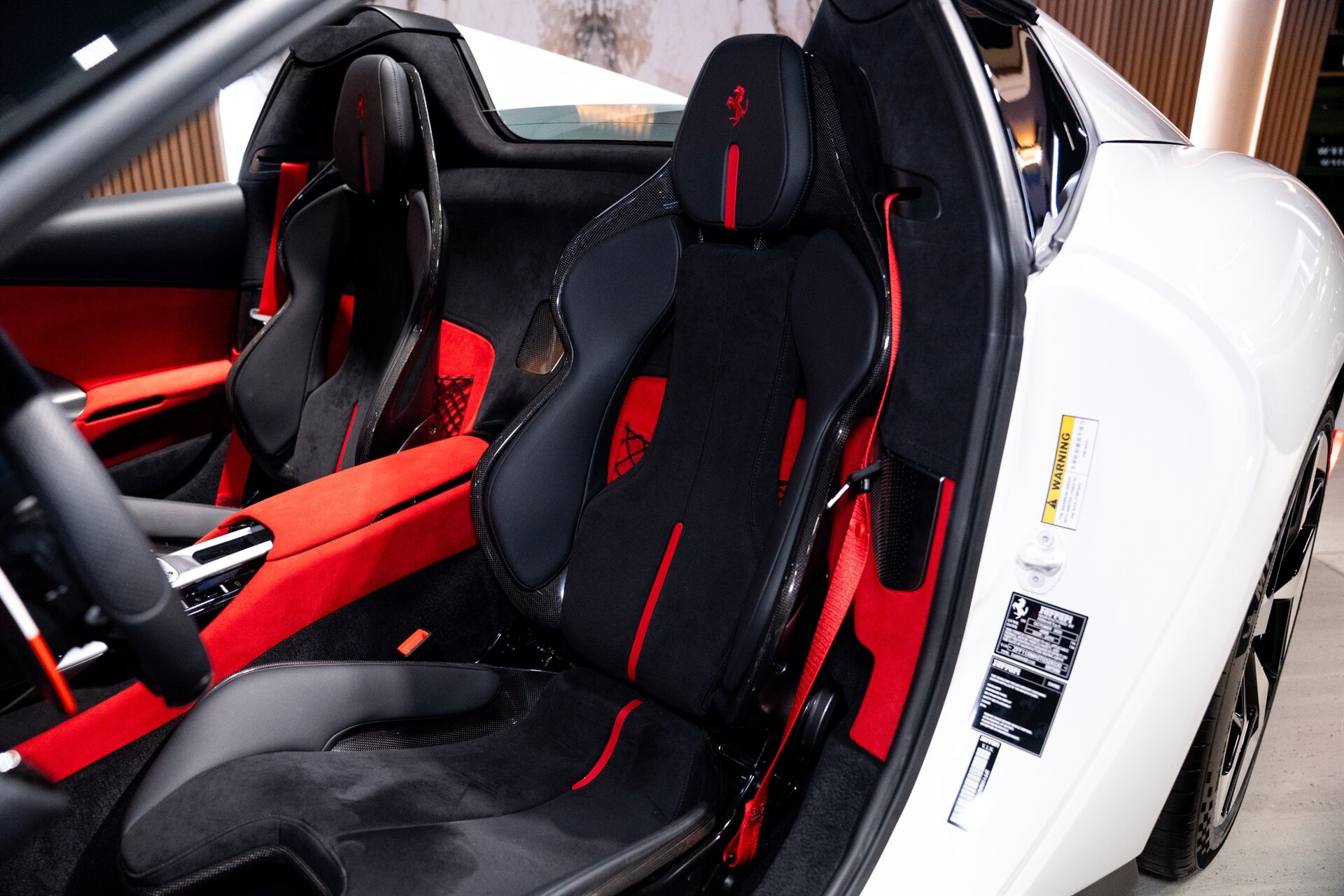 2026 Ferrari 12Cilindri Spider - Photo 10