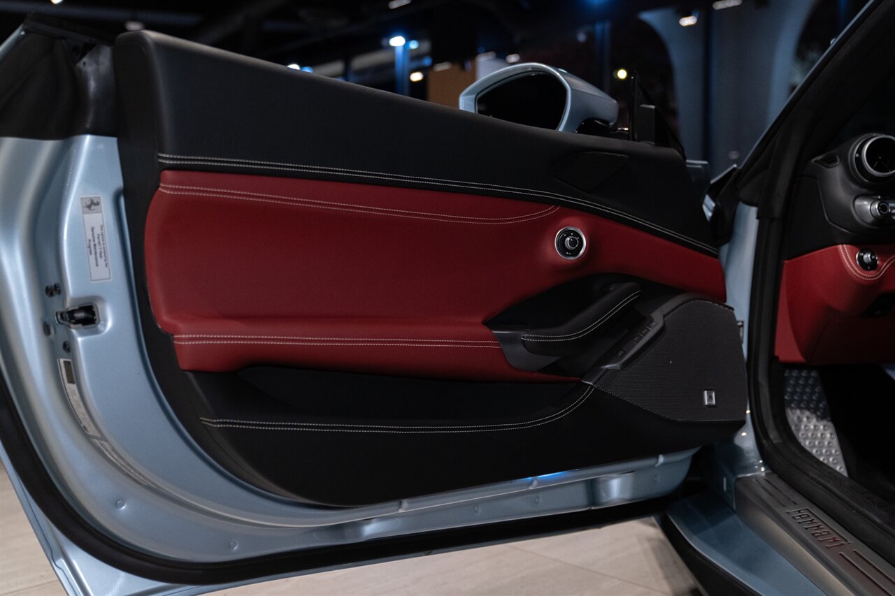 2023 Ferrari Portofino M   - Photo 14 - Beverly Hills, CA 90212