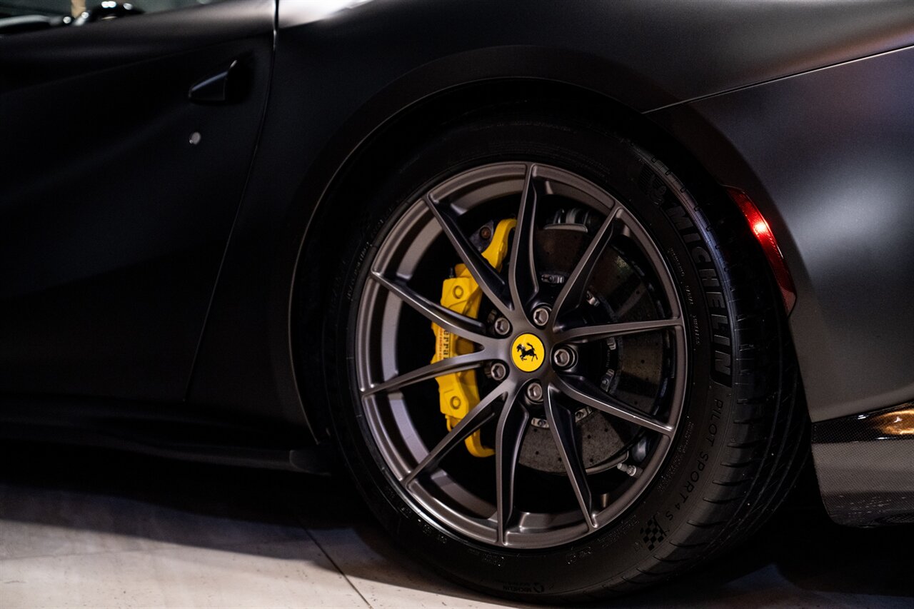 2018 Ferrari 812 Superfast   - Photo 31 - Beverly Hills, CA 90212