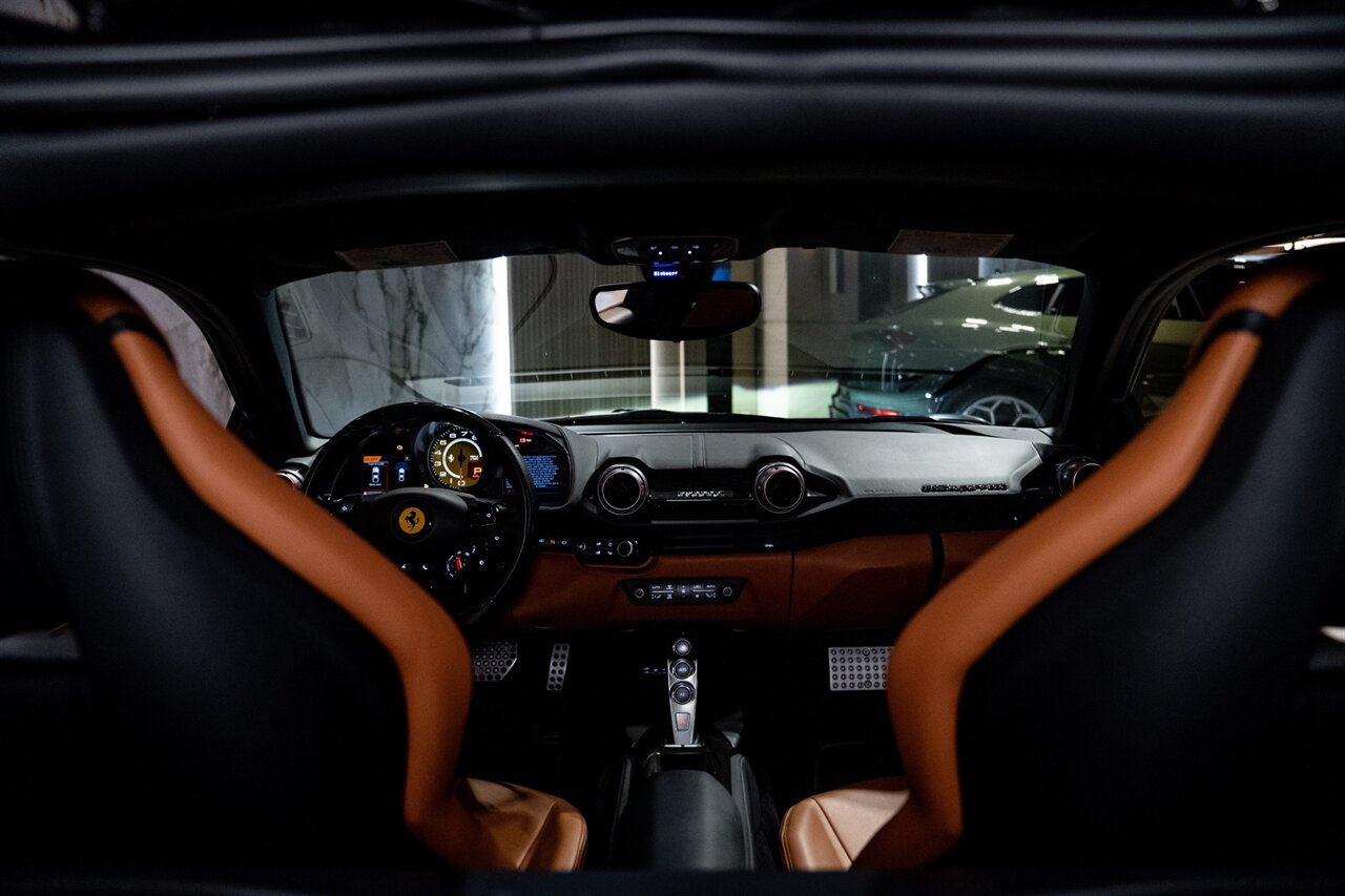 2018 Ferrari 812 Superfast   - Photo 27 - Beverly Hills, CA 90212