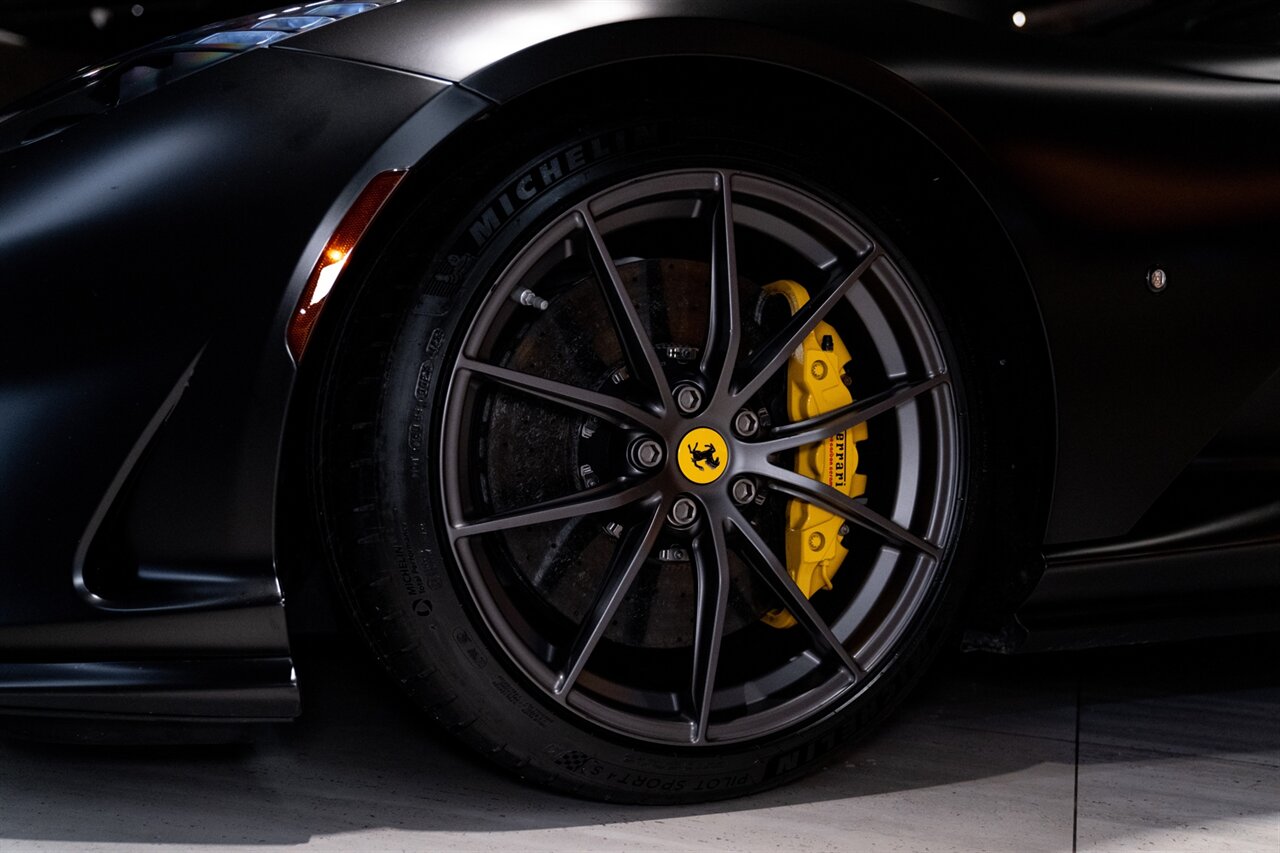 2018 Ferrari 812 Superfast   - Photo 25 - Beverly Hills, CA 90212