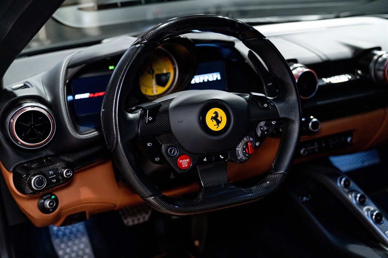 2018 Ferrari 812 Superfast   - Photo 15 - Beverly Hills, CA 90212