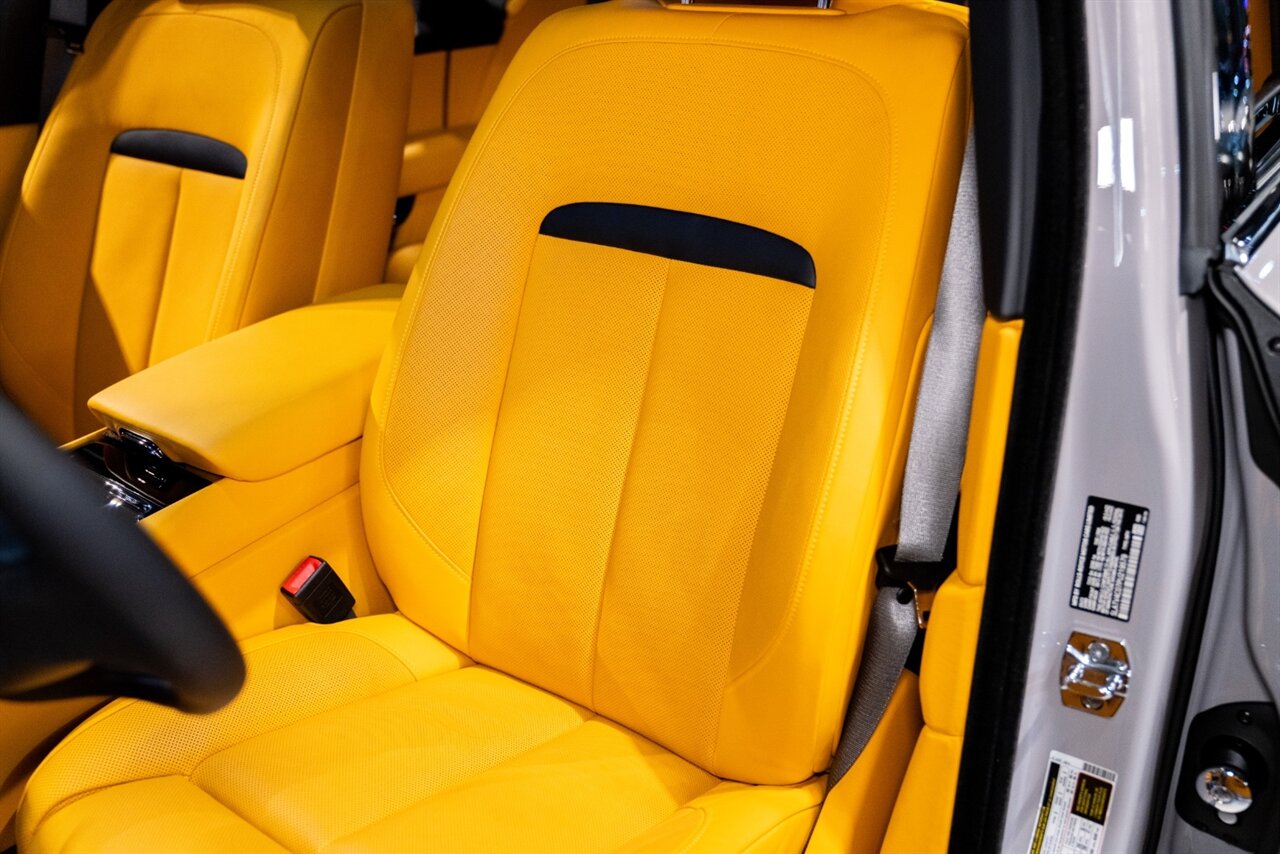 2023 Rolls-Royce Cullinan   - Photo 8 - Beverly Hills, CA 90212