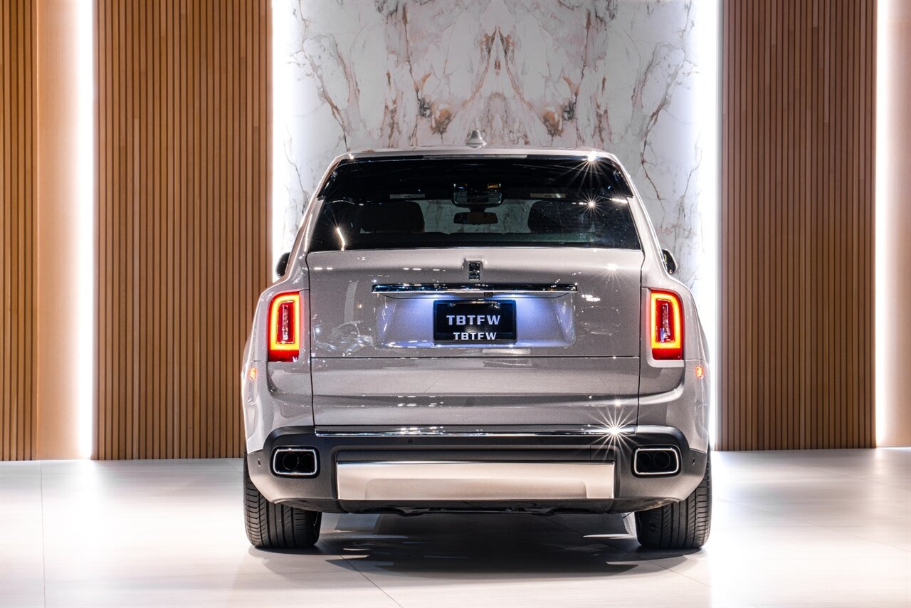 2023 Rolls-Royce Cullinan   - Photo 6 - Beverly Hills, CA 90212