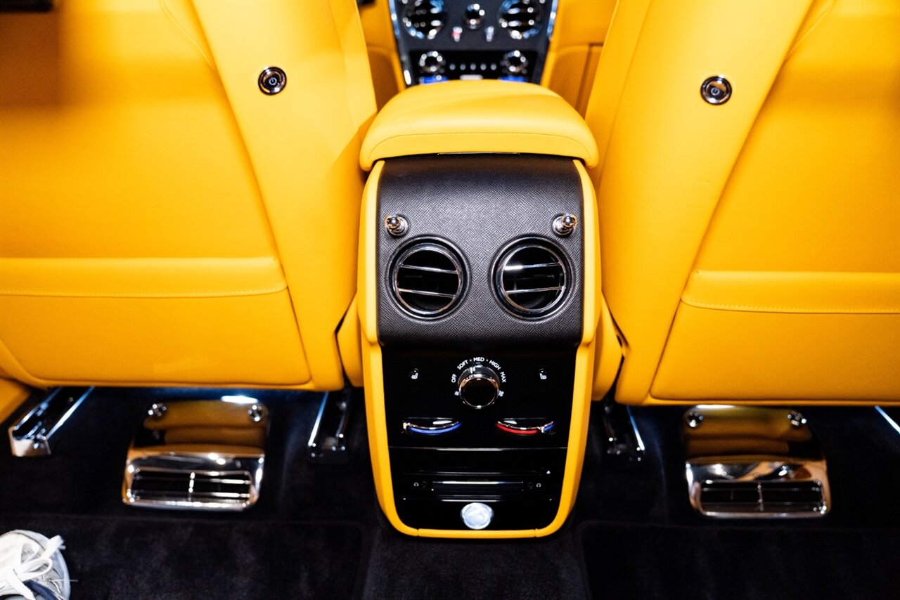 2023 Rolls-Royce Cullinan   - Photo 24 - Beverly Hills, CA 90212