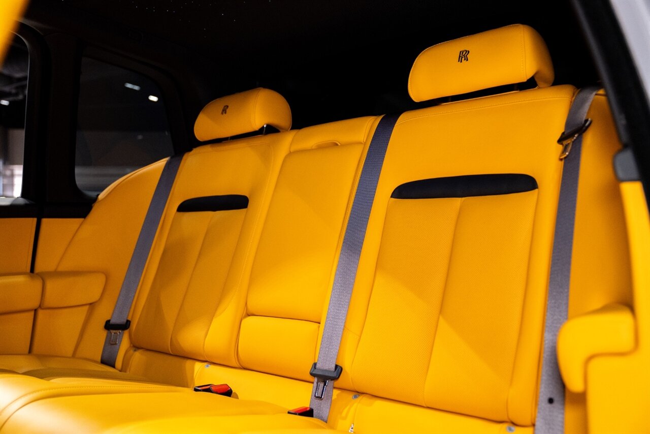 2023 Rolls-Royce Cullinan   - Photo 11 - Beverly Hills, CA 90212