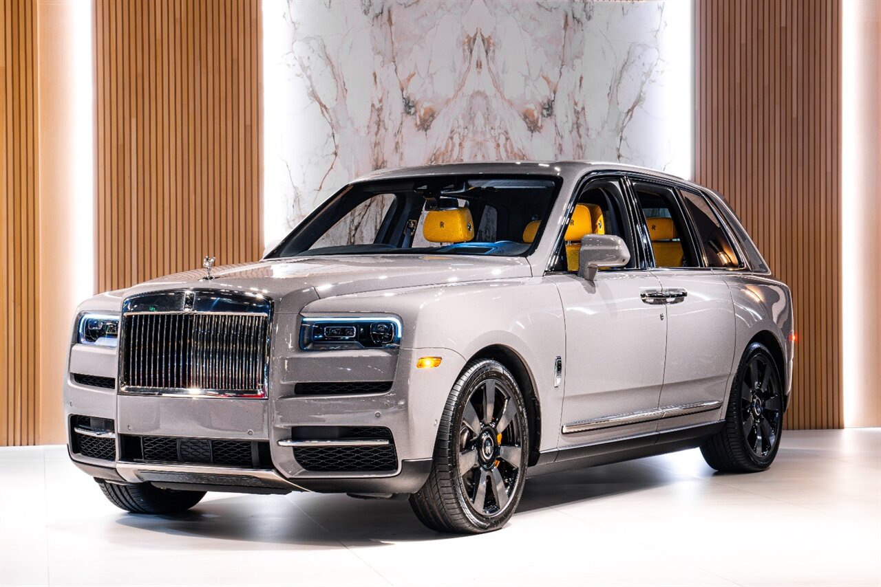 2023 Rolls-Royce Cullinan   - Photo 1 - Beverly Hills, CA 90212