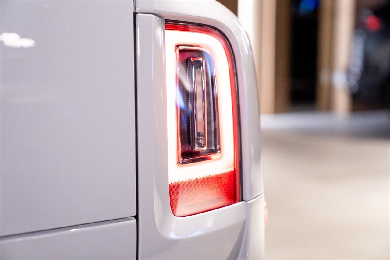 2023 Rolls-Royce Cullinan   - Photo 36 - Beverly Hills, CA 90212