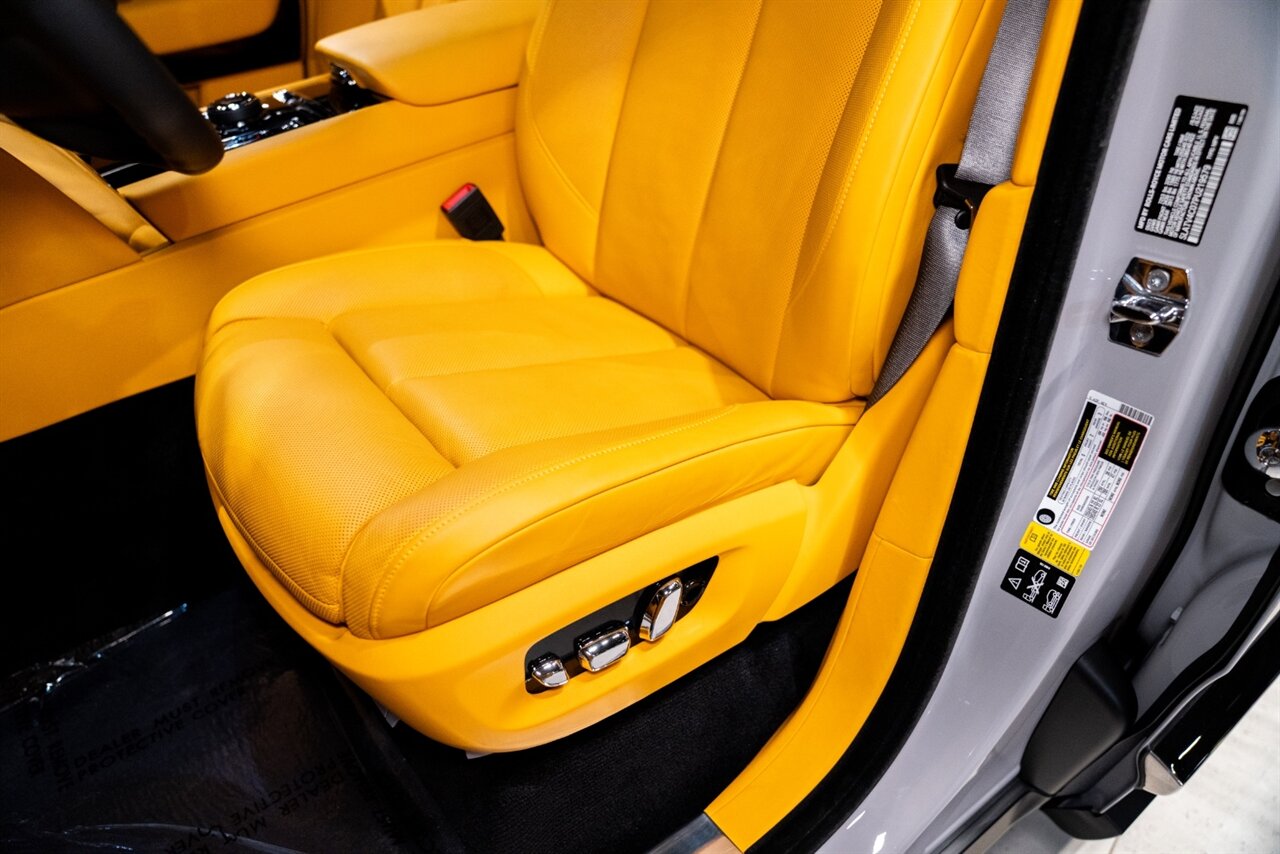 2023 Rolls-Royce Cullinan   - Photo 10 - Beverly Hills, CA 90212