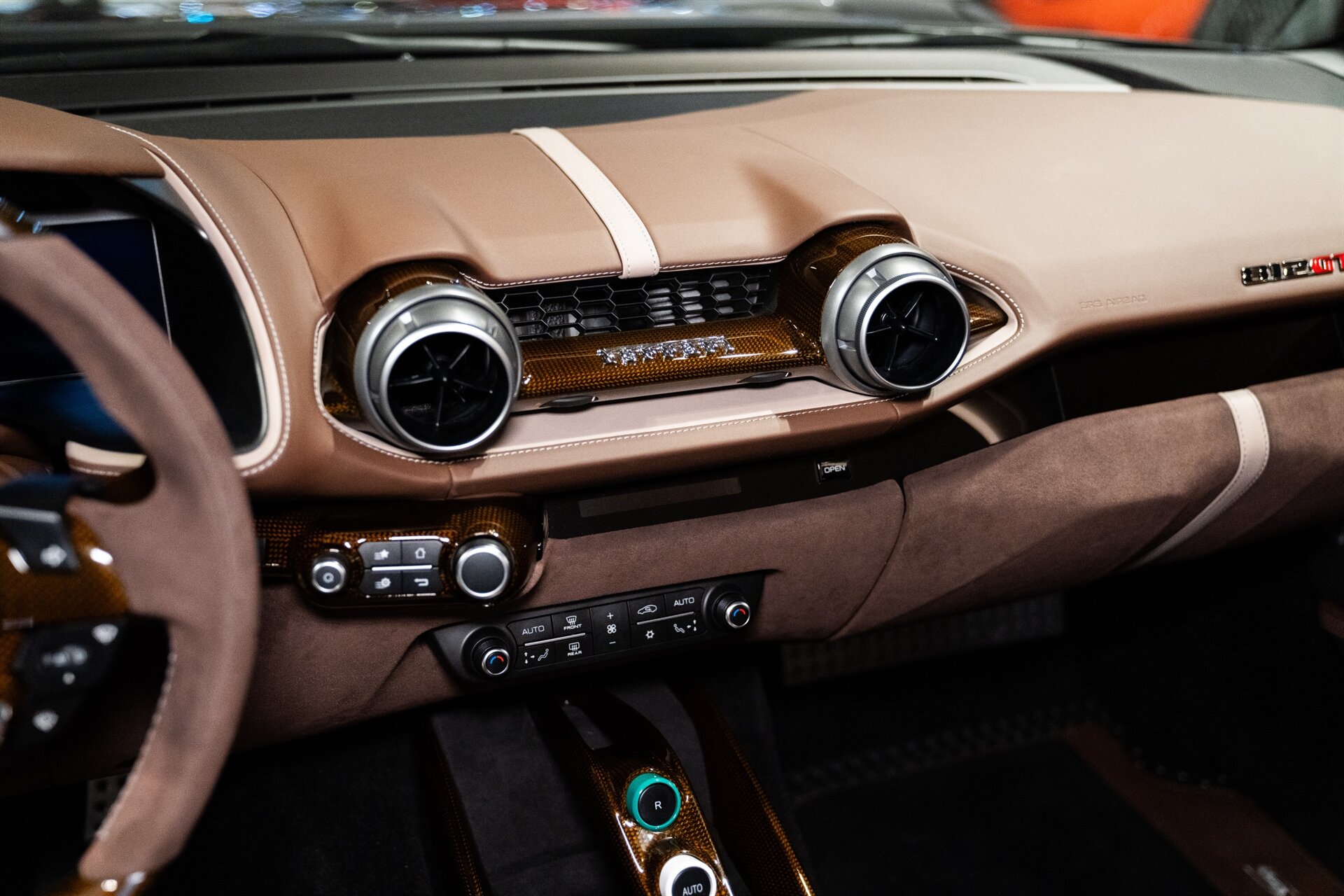 2022 Ferrari 812 GTS - Photo 24