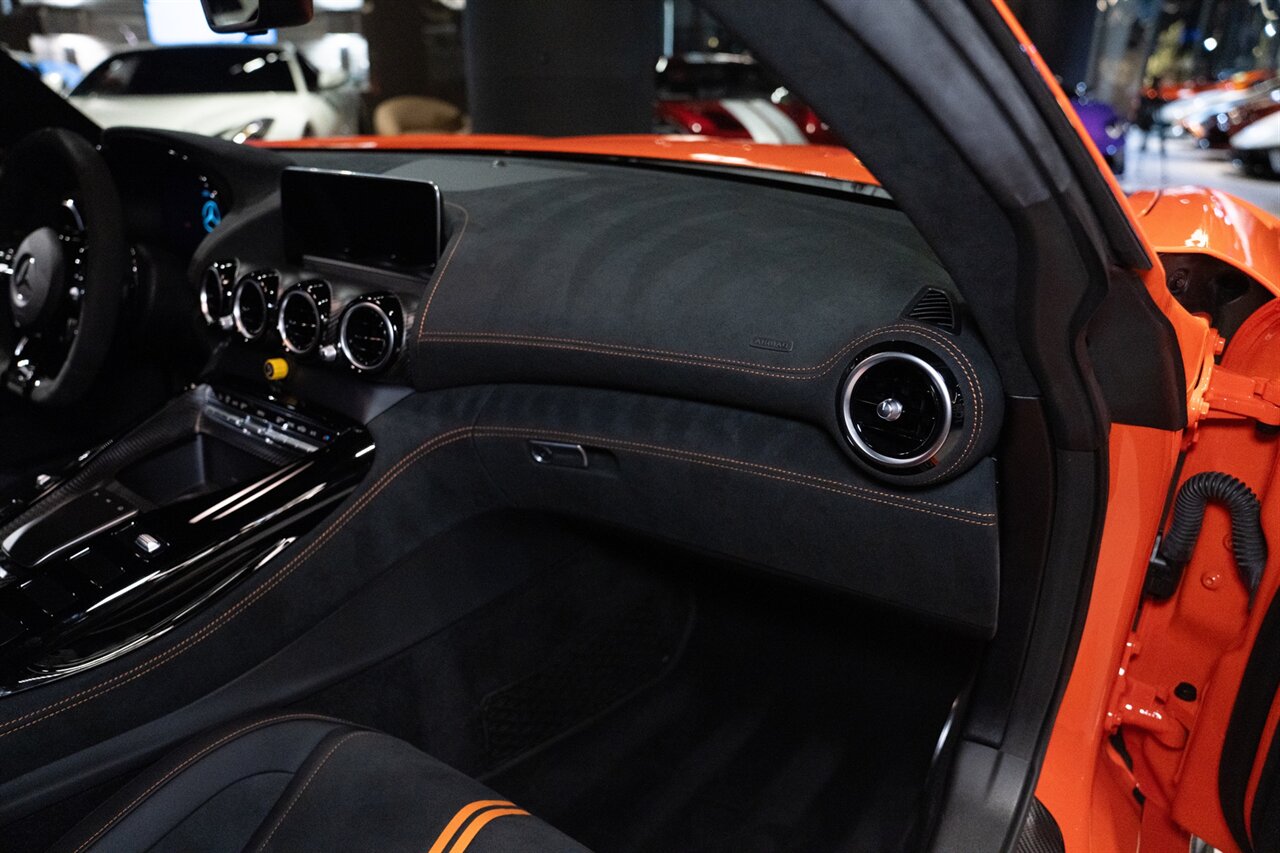 2021 Mercedes-Benz AMG GT Black Series - Photo 43 - Beverly Hills, CA 90212