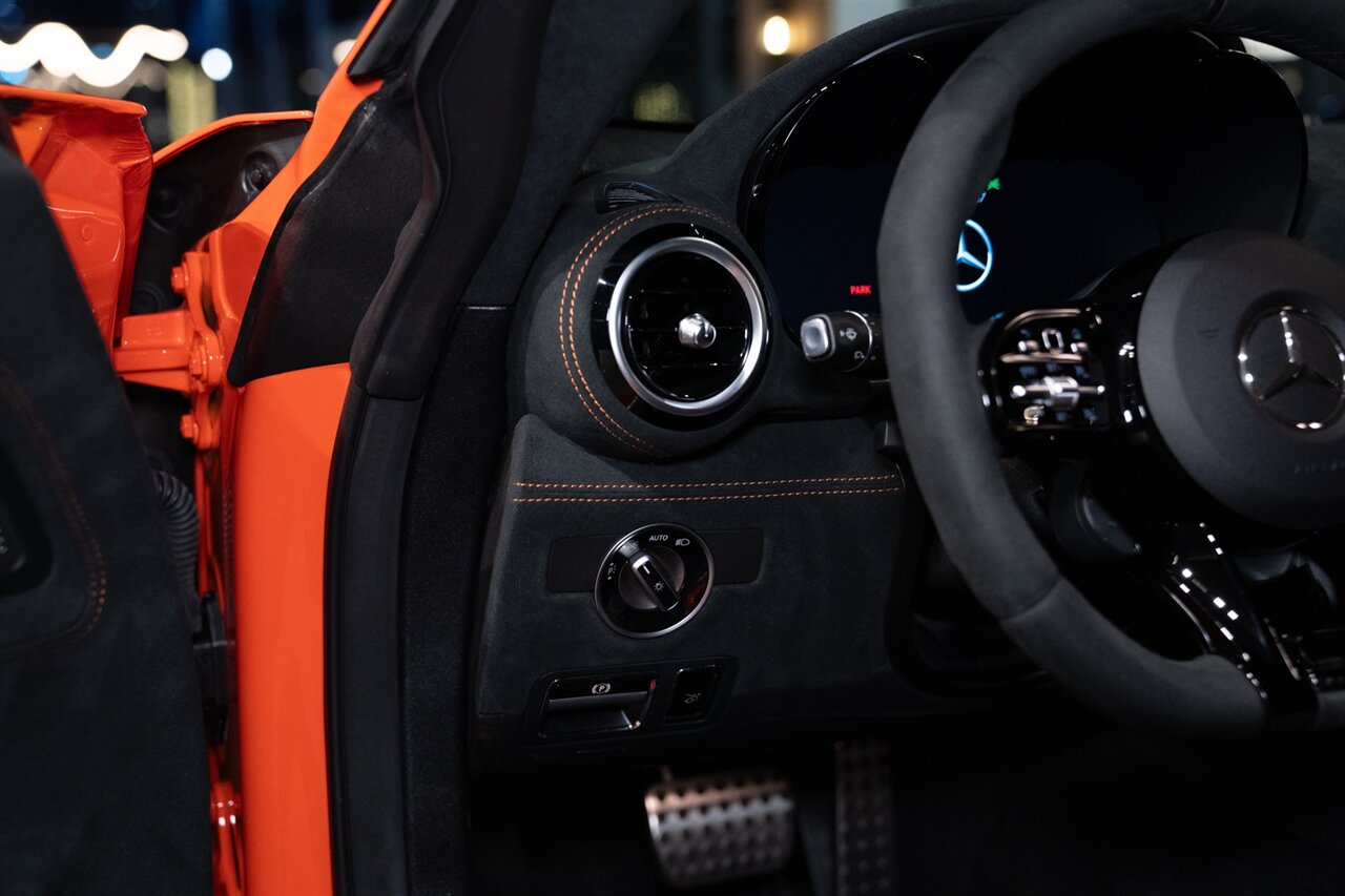 2021 Mercedes-Benz AMG GT Black Series - Photo 27 - Beverly Hills, CA 90212