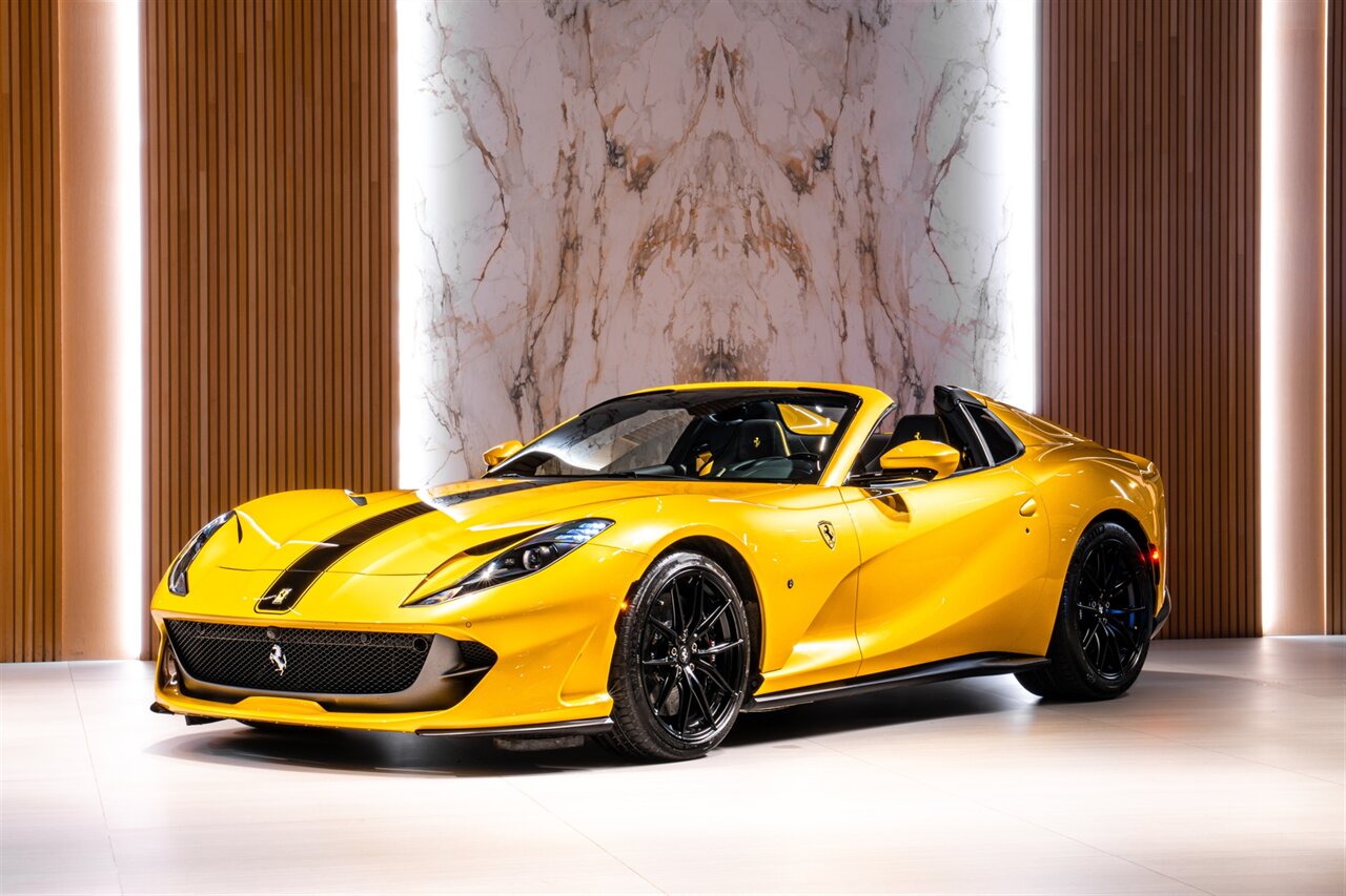2021 Ferrari 812 GTS   - Photo 1 - Beverly Hills, CA 90212