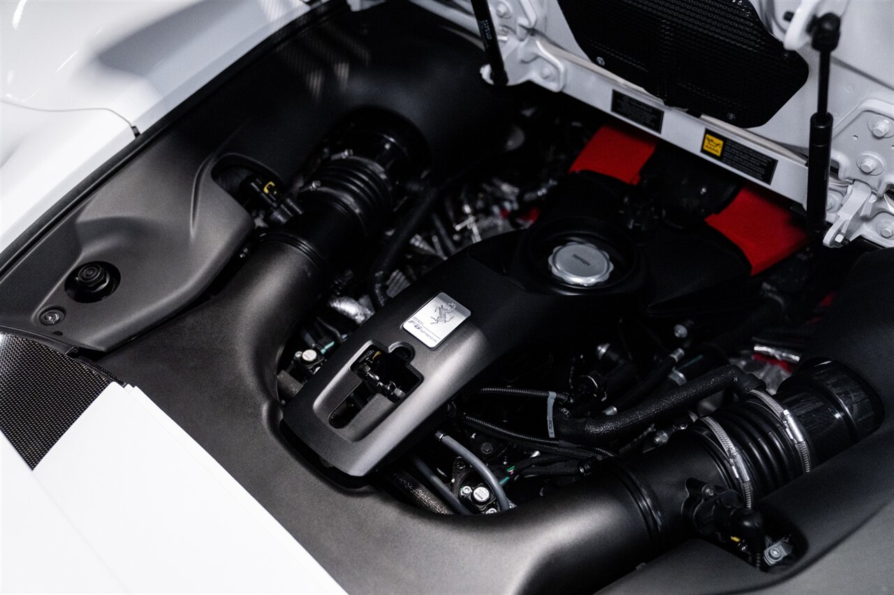 2021 Ferrari F8 Spider   - Photo 25 - Beverly Hills, CA 90212