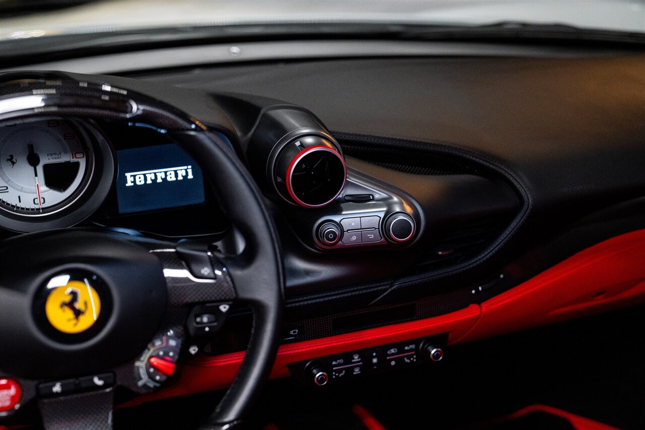 2021 Ferrari F8 Spider   - Photo 17 - Beverly Hills, CA 90212
