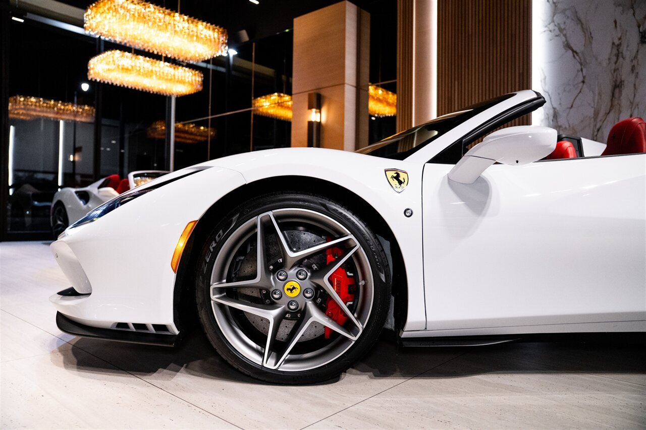 2021 Ferrari F8 Spider   - Photo 29 - Beverly Hills, CA 90212