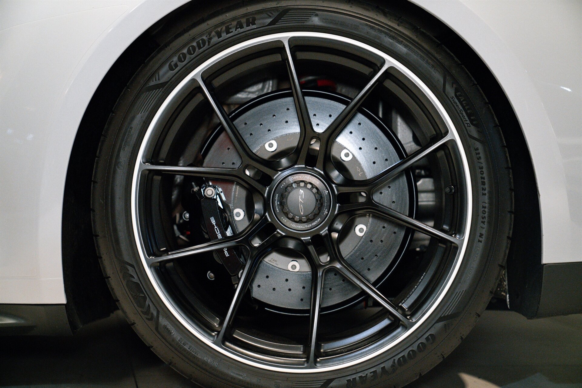 2026 Porsche 911 GT3 - Photo 13