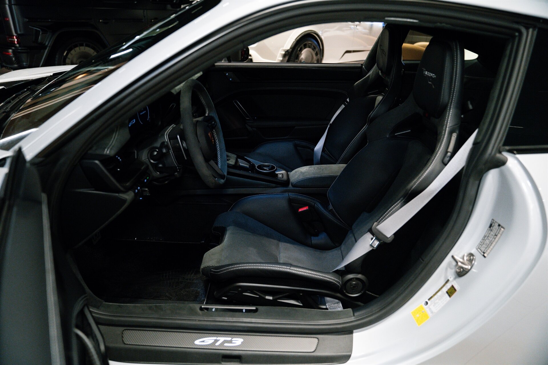 2026 Porsche 911 GT3 - Photo 27