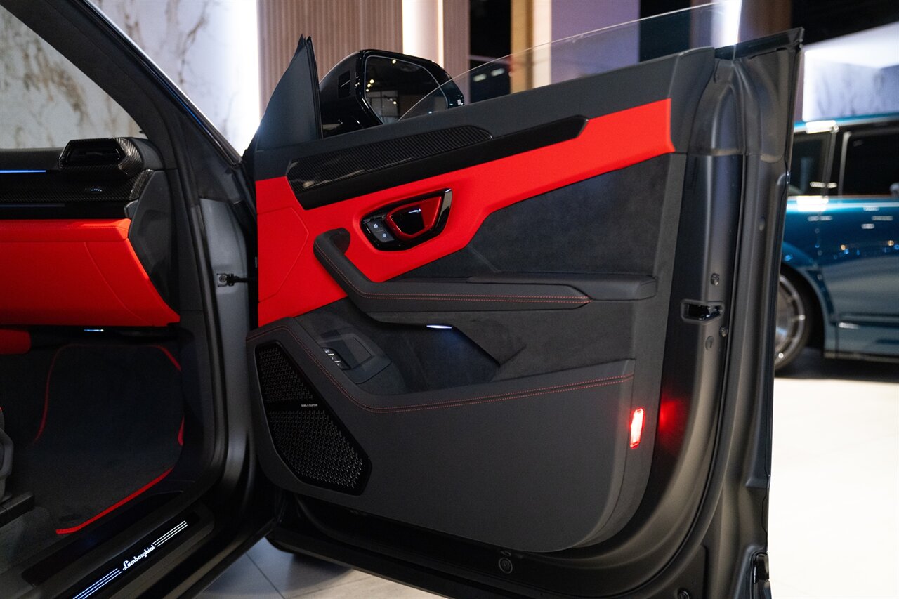 2026 Lamborghini Urus SE   - Photo 10 - Beverly Hills, CA 90212