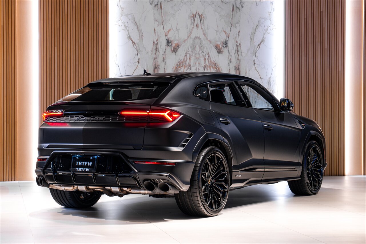 2026 Lamborghini Urus SE   - Photo 2 - Beverly Hills, CA 90212