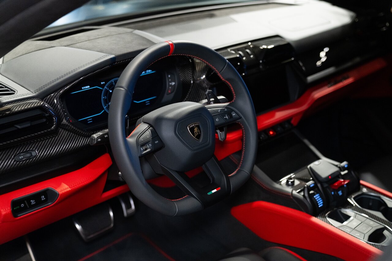 2026 Lamborghini Urus SE   - Photo 8 - Beverly Hills, CA 90212