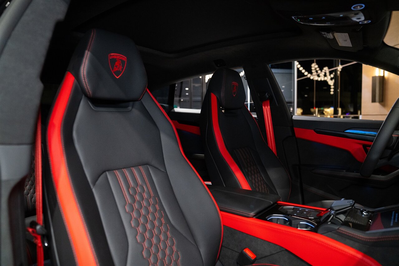 2026 Lamborghini Urus SE   - Photo 5 - Beverly Hills, CA 90212