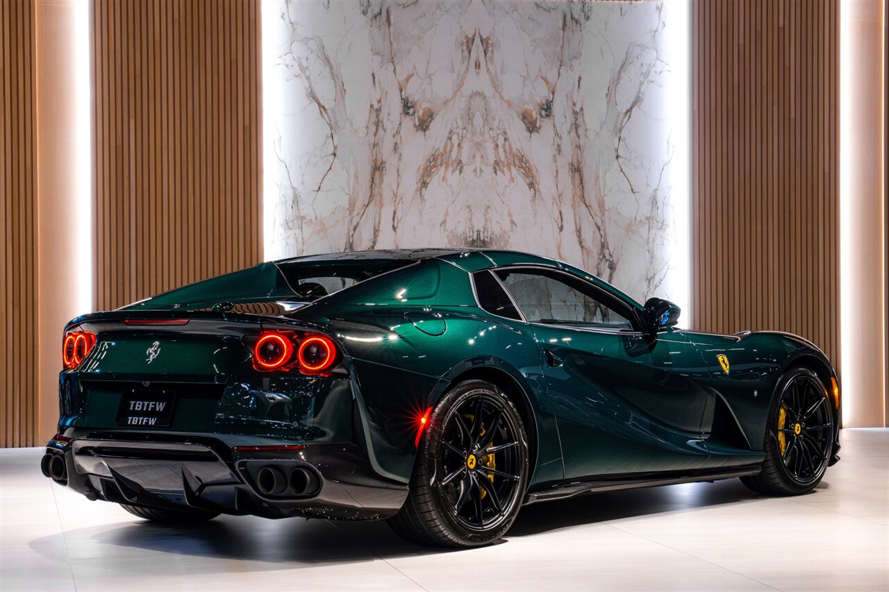 2022 Ferrari 812 GTS   - Photo 5 - Beverly Hills, CA 90212
