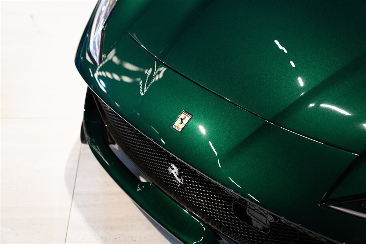 2022 Ferrari 812 GTS   - Photo 11 - Beverly Hills, CA 90212