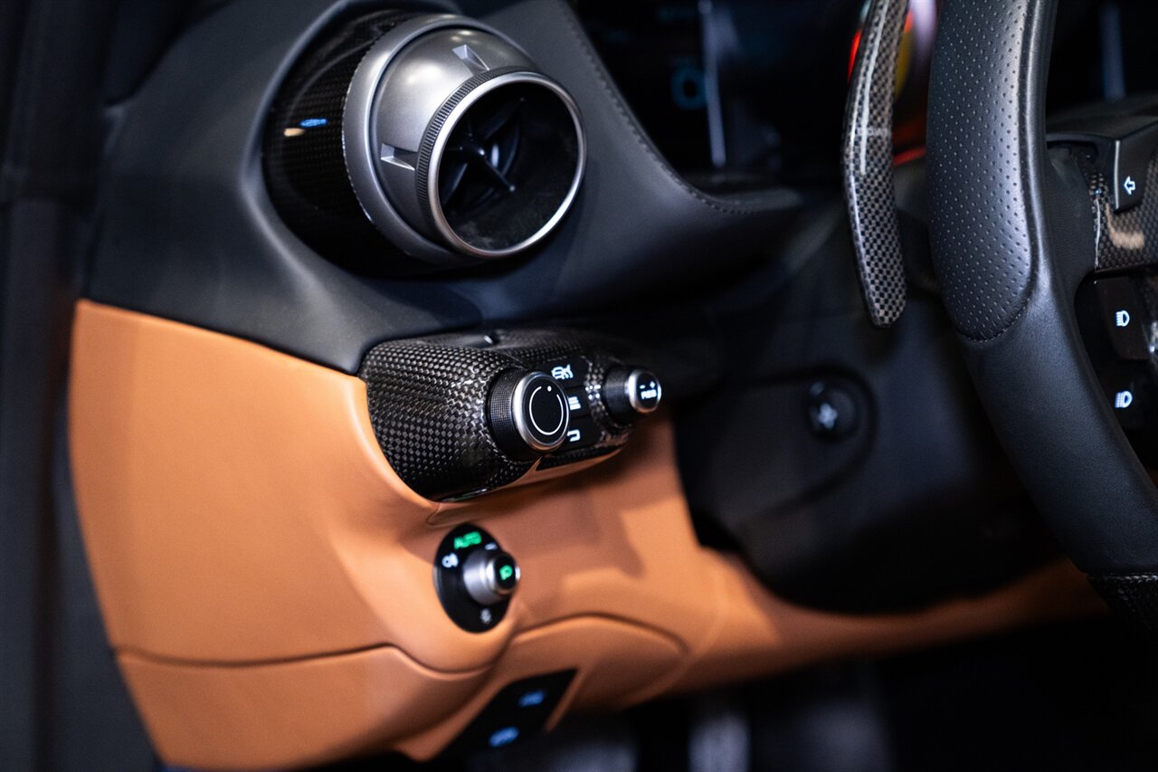 2022 Ferrari 812 GTS   - Photo 28 - Beverly Hills, CA 90212