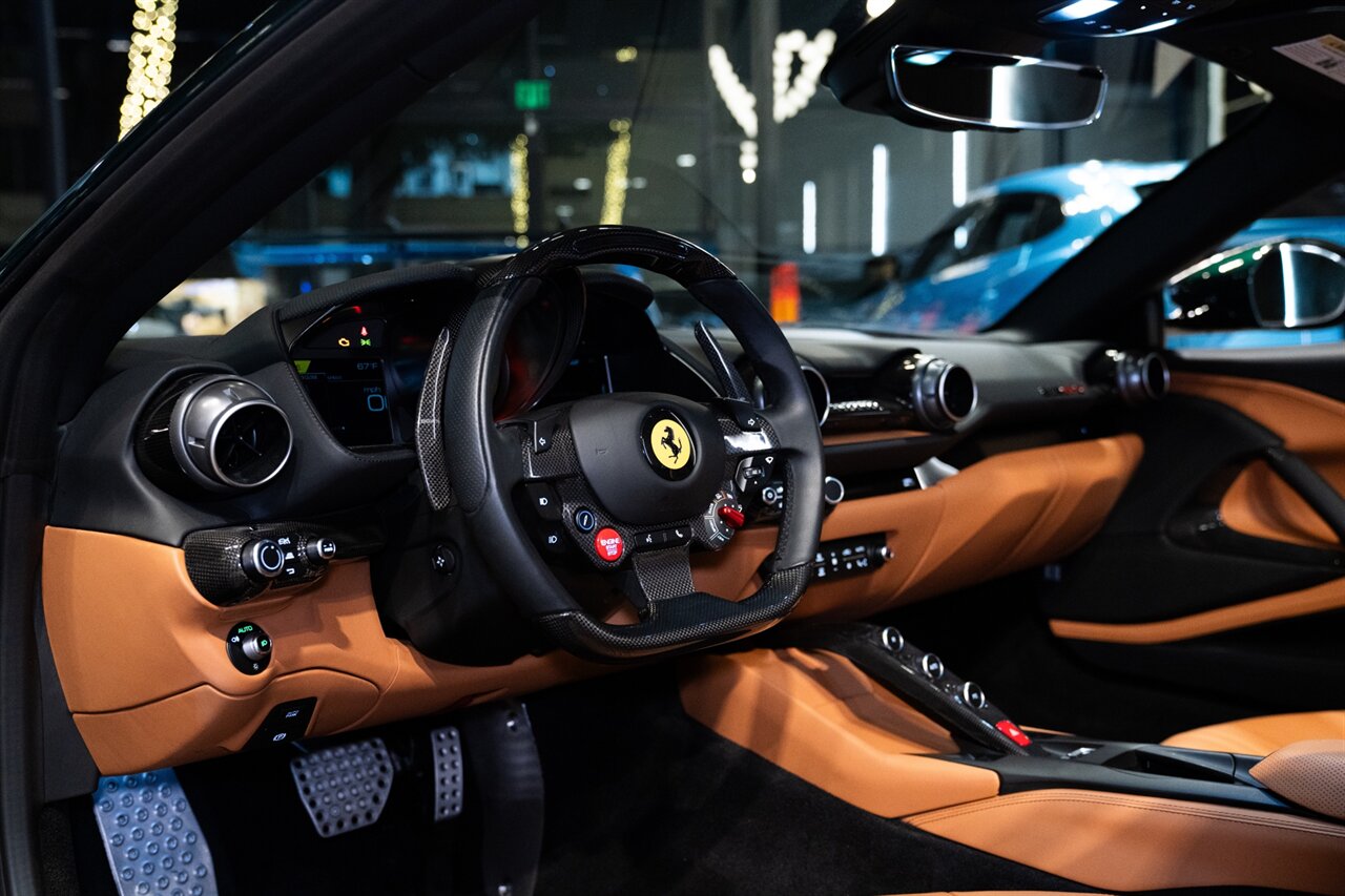 2022 Ferrari 812 GTS   - Photo 27 - Beverly Hills, CA 90212